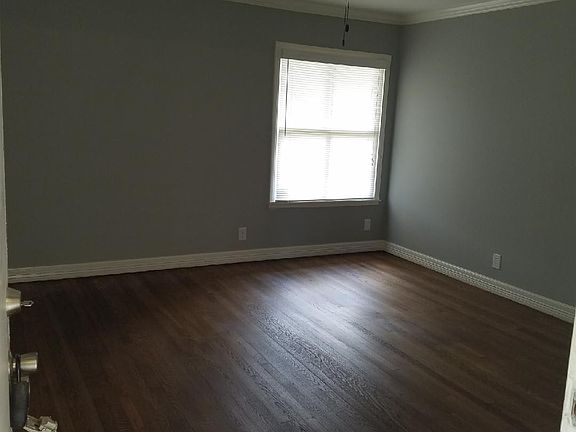 2nd image of 338 Blakeley Dr