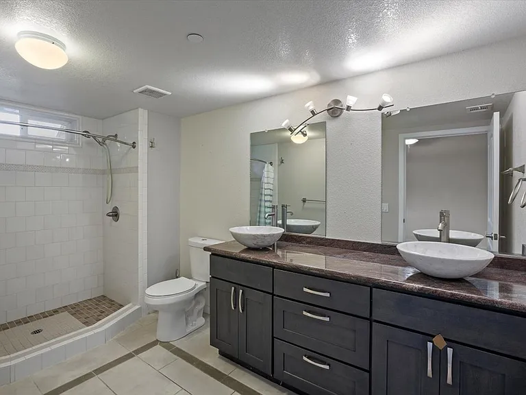 840 Linden Ave #2 — Photo 8