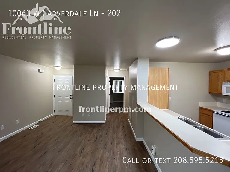10063 W Garverdale Ln #202 — Photo 3