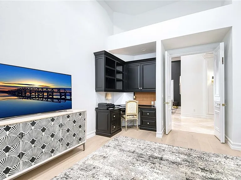 9013 Terranova Dr — Photo 26