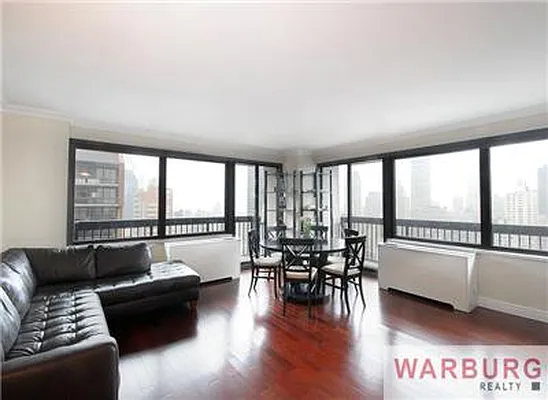 Sold by Warburg | media 20