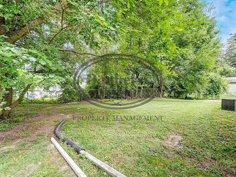 1115 Secor Rd — Photo 38