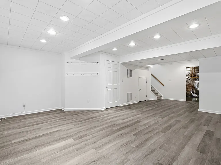 9041 Falcon Glen Ct — Photo 19