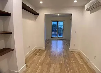 Rented by Tapiro Realty