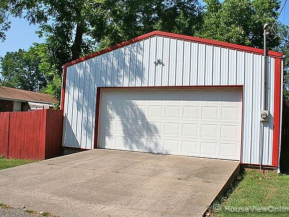 4th image of 2426 Windy Hill Ln