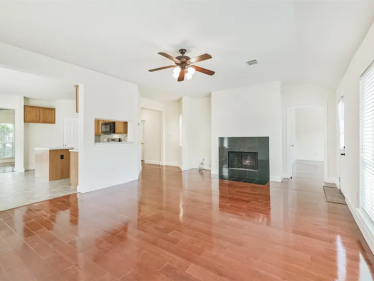 7 Heron Hollow Ct — Photo 3