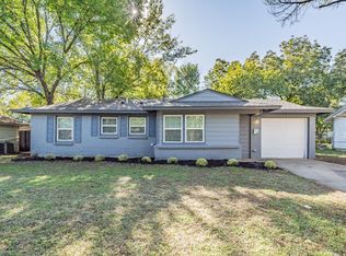 111 SW Moody St, Burleson, TX 76028