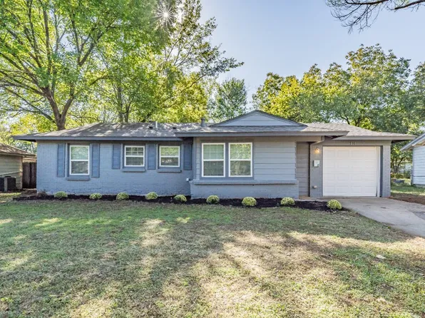 111 SW Moody St, Burleson, TX 76028