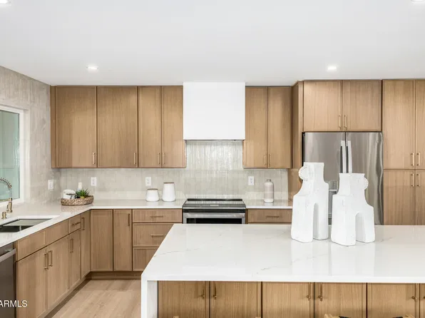 15427 N 2ND Avenue, Phoenix, AZ 85023