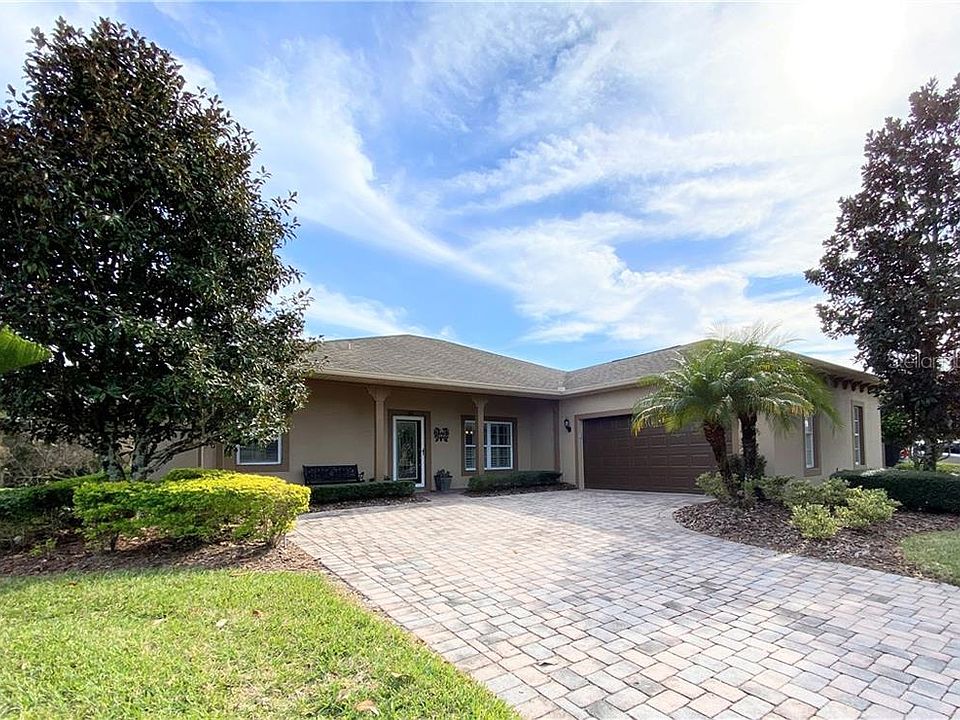 1st image of 160 Vista Dr