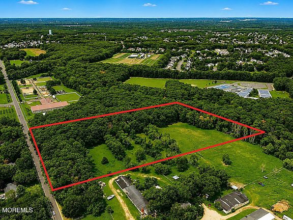 2nd image of 2852 Lakewood Allenwood Road #R
