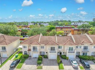 10160 SW 88th St APT 202, Miami, FL 33176