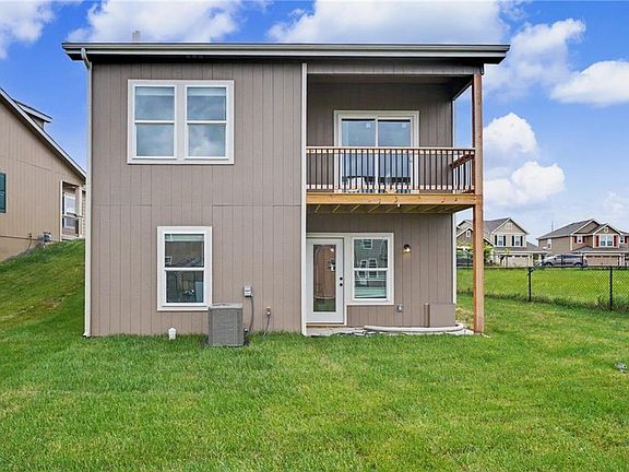 5th image of 1725 Elderberry Ln