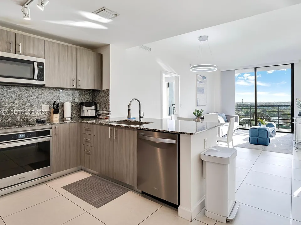 5350 NW 84th Ave #909