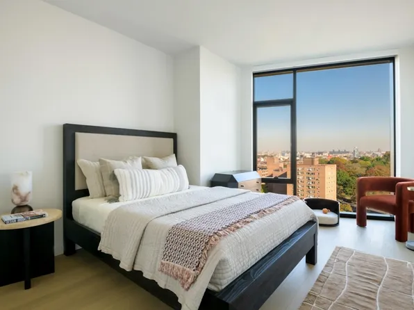 196 Willoughby Street 32D image 2 of 28
