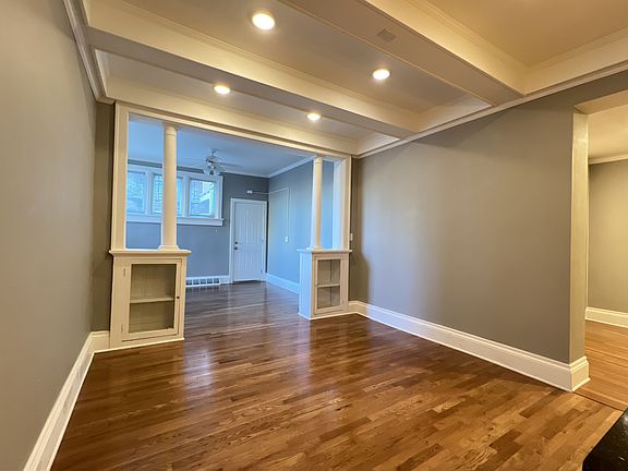 2nd image of 721 Bluff St