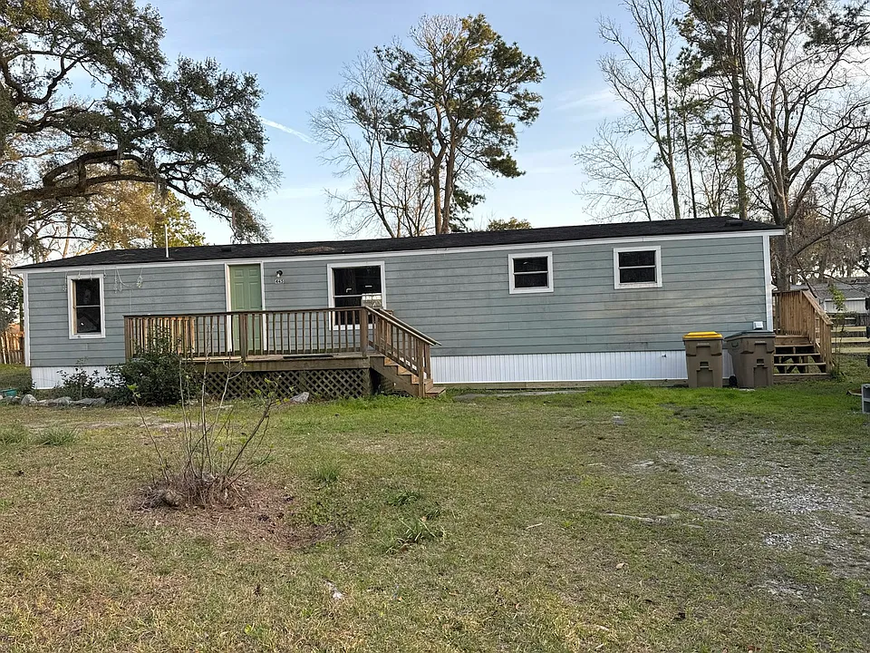 445 Holly Hill Rd