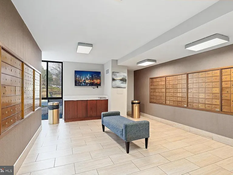 2300 Pimmit Dr #1218 — Photo 17