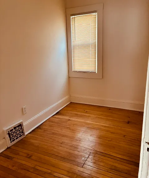2931 W Chambers St #2933 — Photo 5