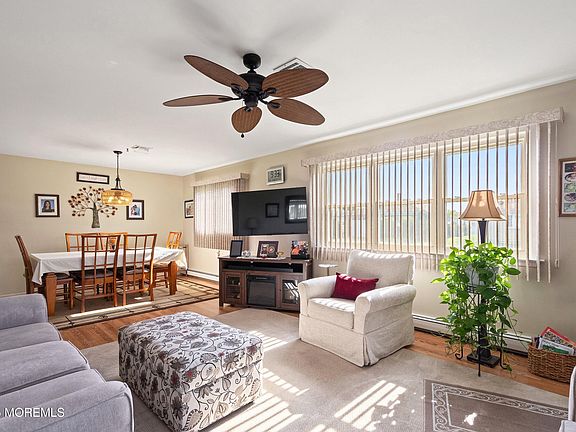 3rd image of 3 Salerno Court