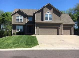 2116 SW Eyrie Rd, Lees Summit, MO 64082