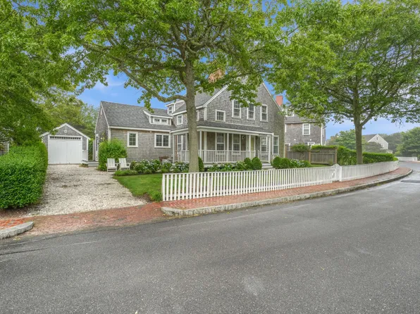 24 Washaman Ave, Nantucket, MA 02554
