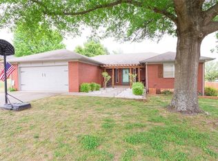 1024 N Camelia St, Greenwood, AR 72936