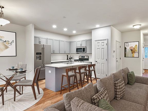 Greens at Sand Springs Kitchen Great Room