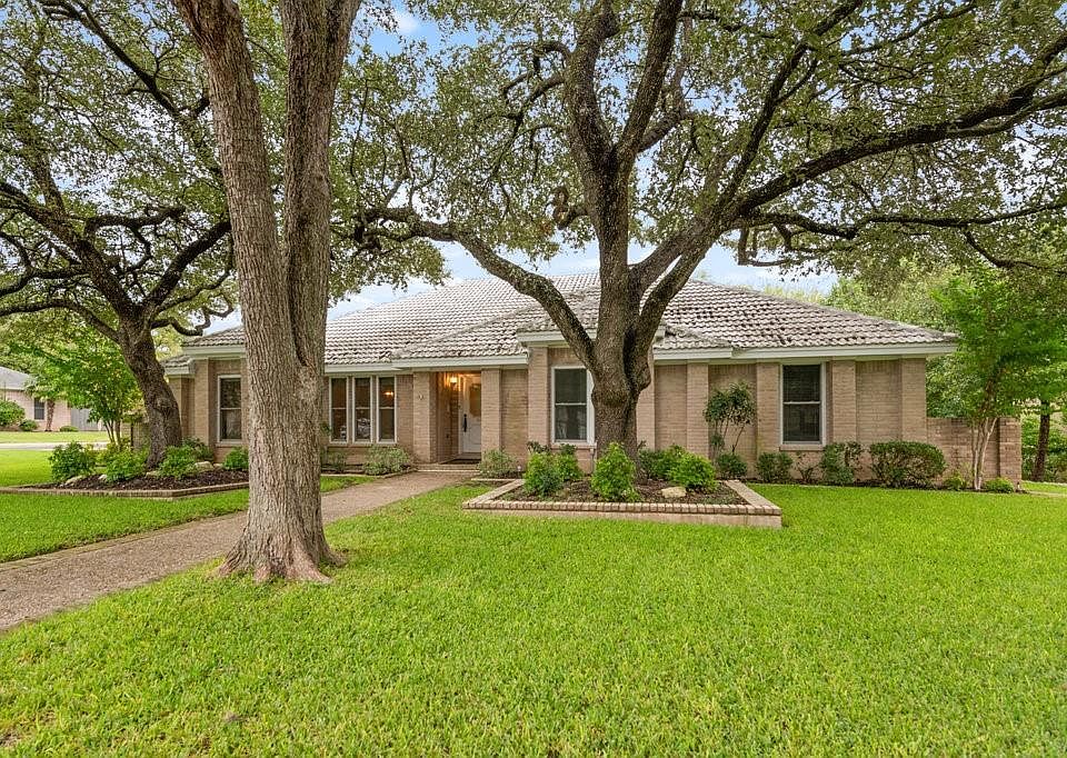 10713 Pinehurst Dr, Austin, TX 78747 Zillow