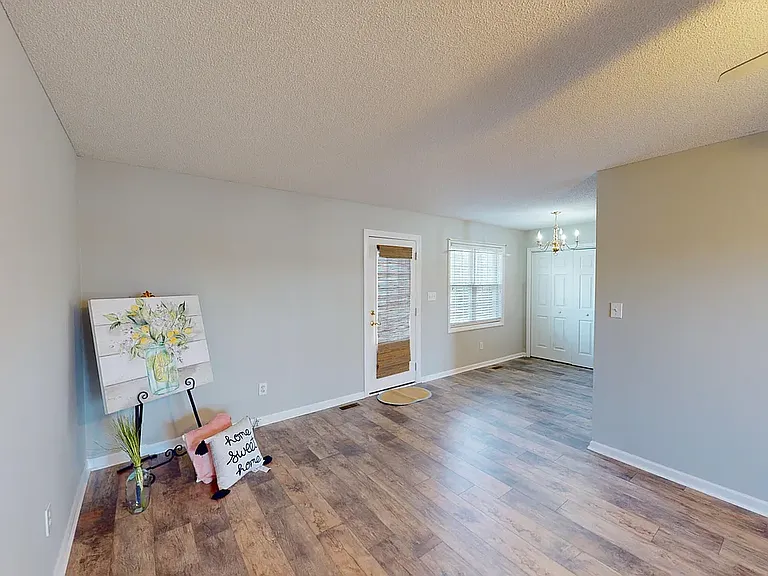 115 Stoneview Cir — Photo 30