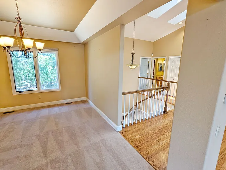 1291 Meadowlake Way — Photo 15