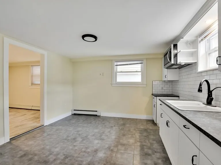 728 Golden Ave #1 — Photo 1