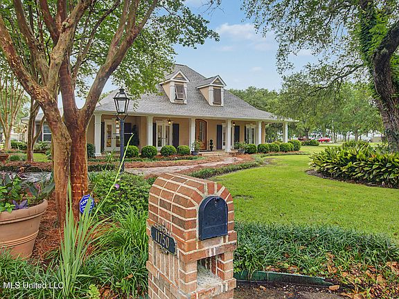 4th image of 11750 River Estates Cir