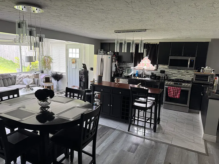 303 Bost Dr — Photo 4