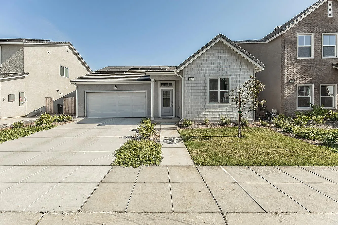 1039 W Horizon Dr photo 1