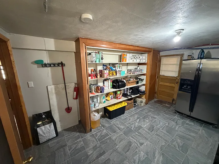 8833 Oswego Ave — Photo 25