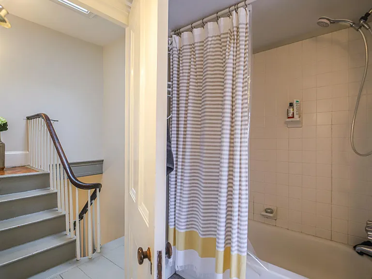 139 Spring St #3 — Photo 18