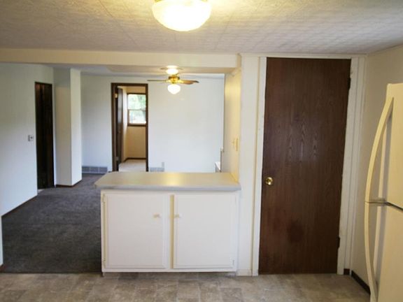 4th image of 25405 140th St