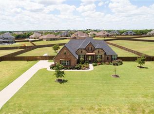 6211 Plainview Rd, Midlothian, TX 76065