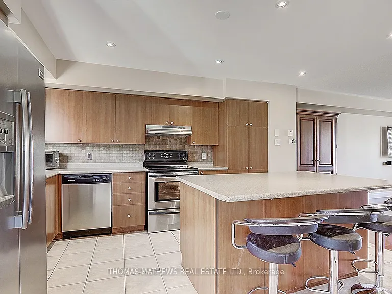 3108 Eglinton Ave W #103 — Photo 9