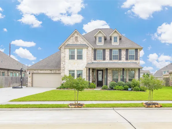 14926 Lake Shore Ave, Mont Belvieu, TX 77523
