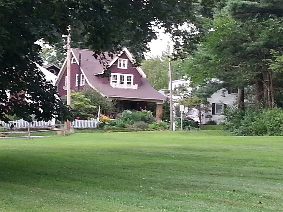 1st image of 350 Bloomington Ave