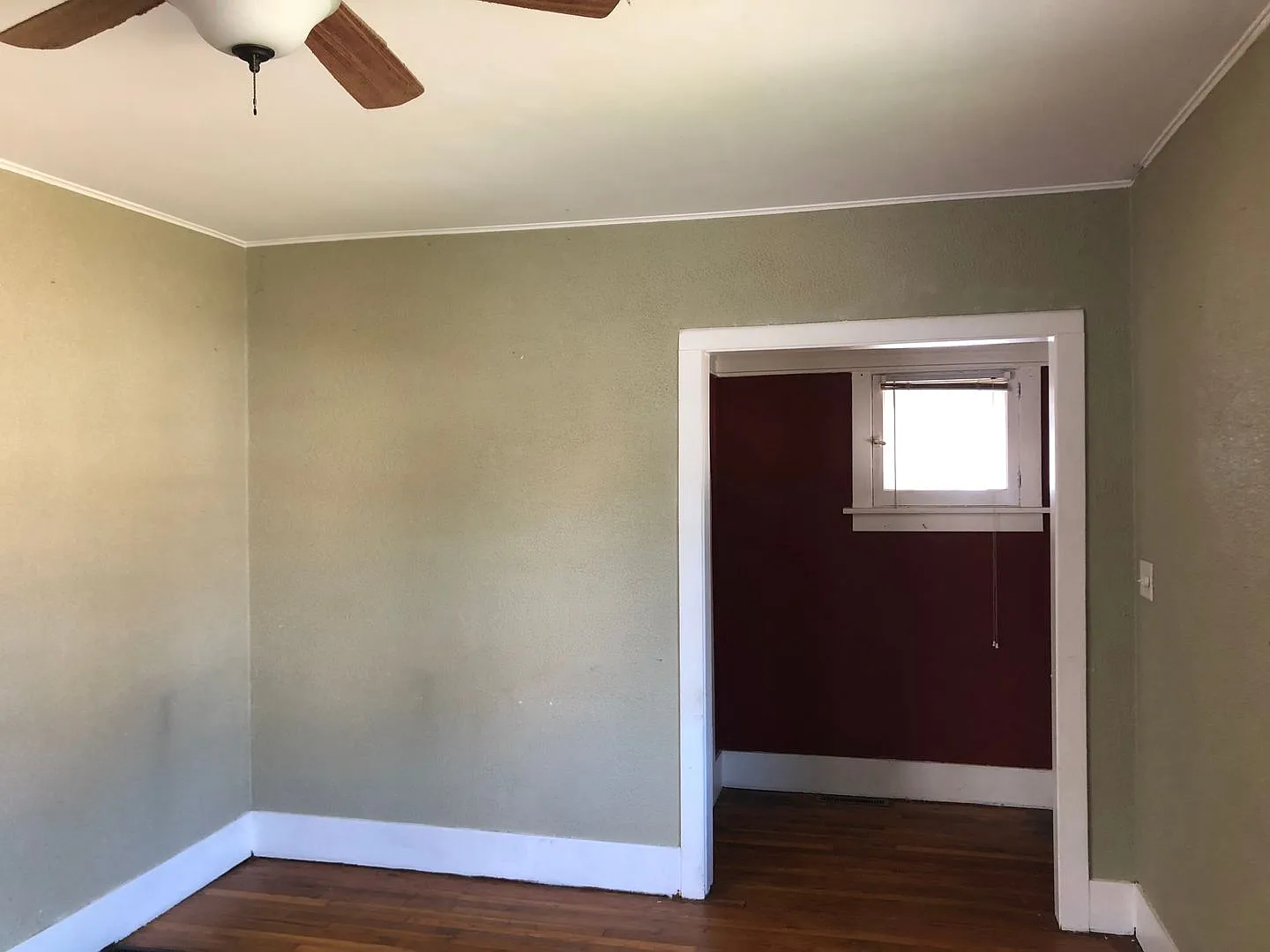 Spacious 2 Bedroom Home Ready To Welcome You — Photo 3