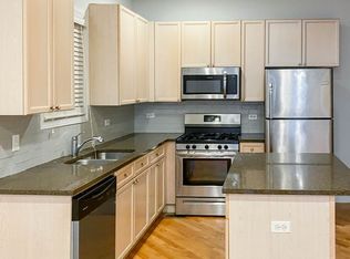 2730 N Wayne Ave #A, Chicago, IL 60614