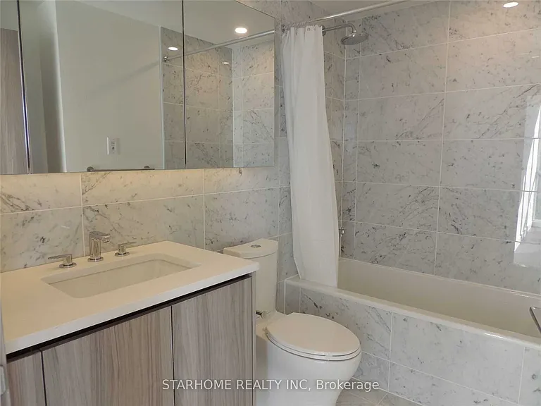 95 McMahon Dr #1606 — Photo 7