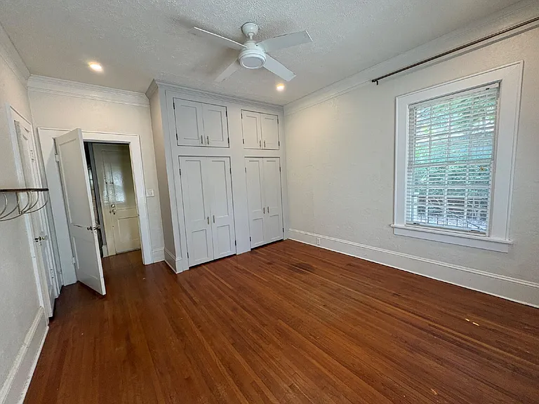 310 Hinsdale Ave — Photo 13