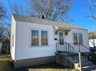 121 N Adams St, Nevada, MO 64772