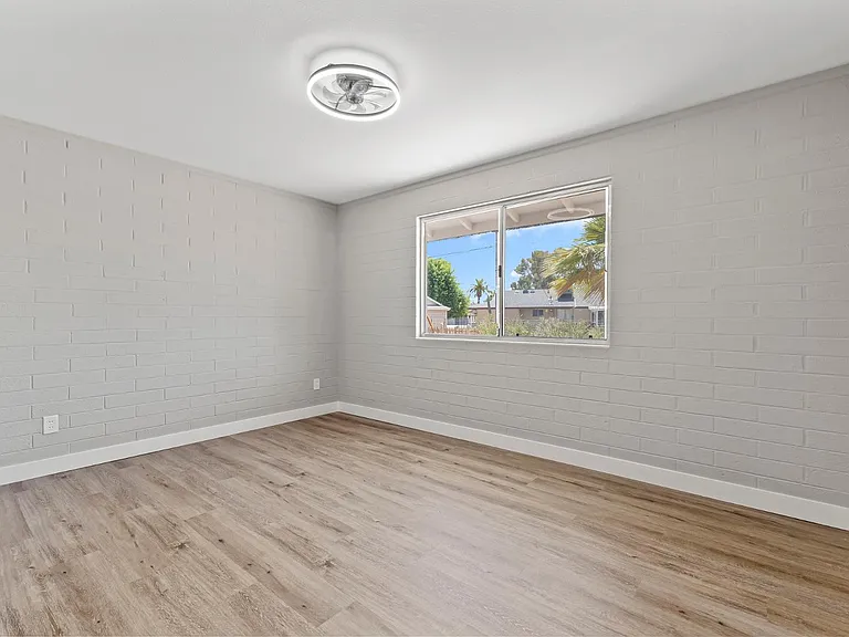 10423 W Monterosa Dr — Photo 25