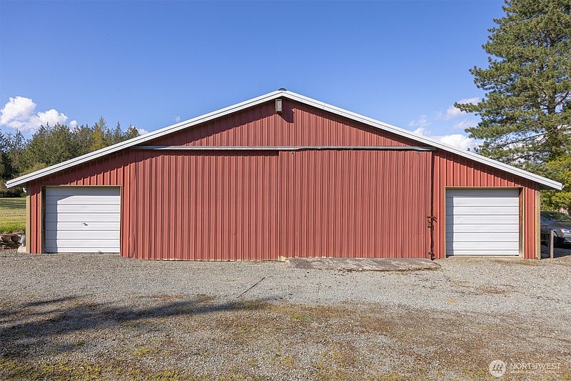 4th image of 13872 Trumpeter Lane