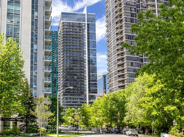 2 Anndale Dr #309, Toronto, ON M2N 0G5